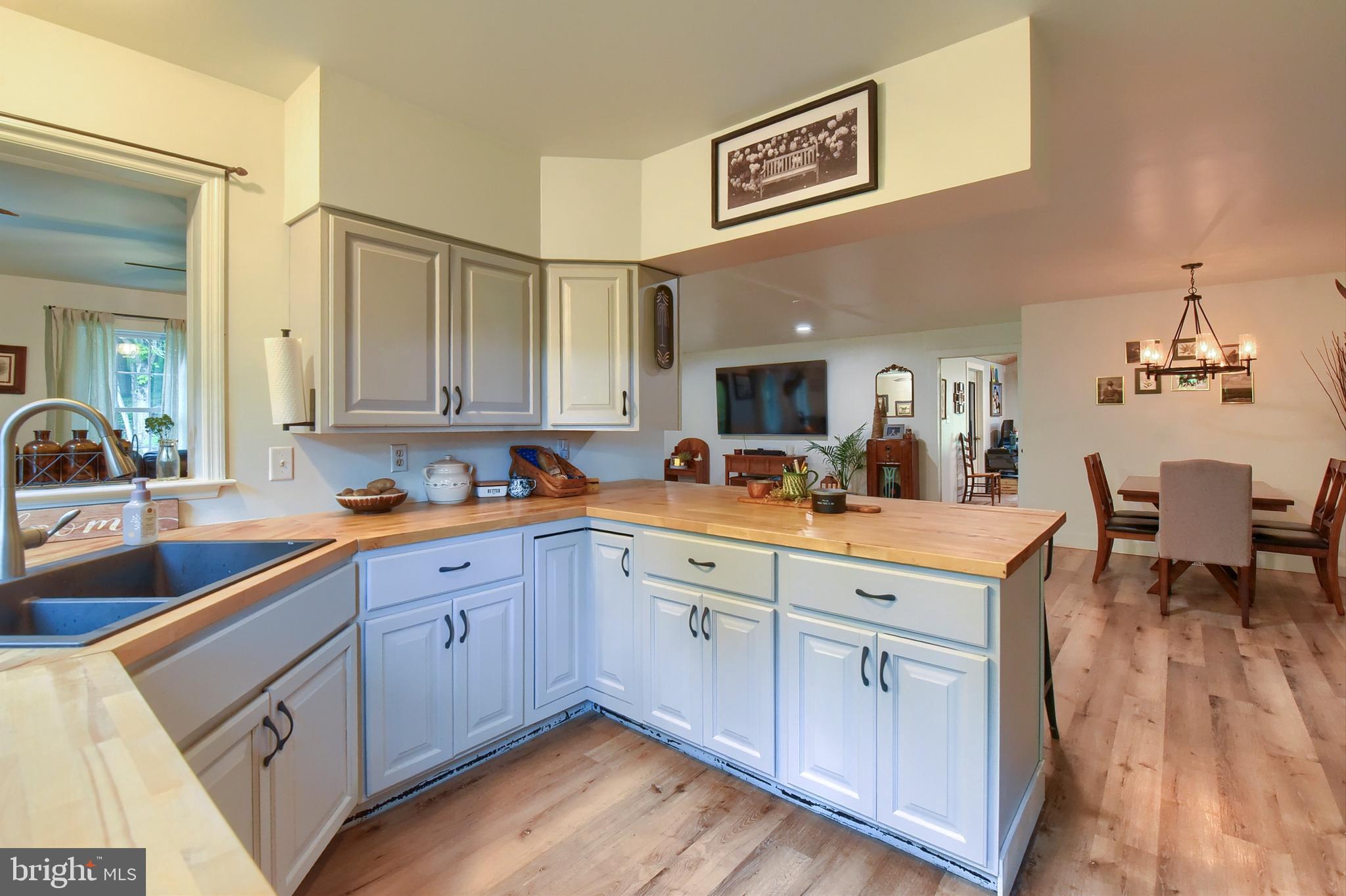 33 Crull Trace Landisburg, PA 17040 - Photo 19 of 69 KITCHEN