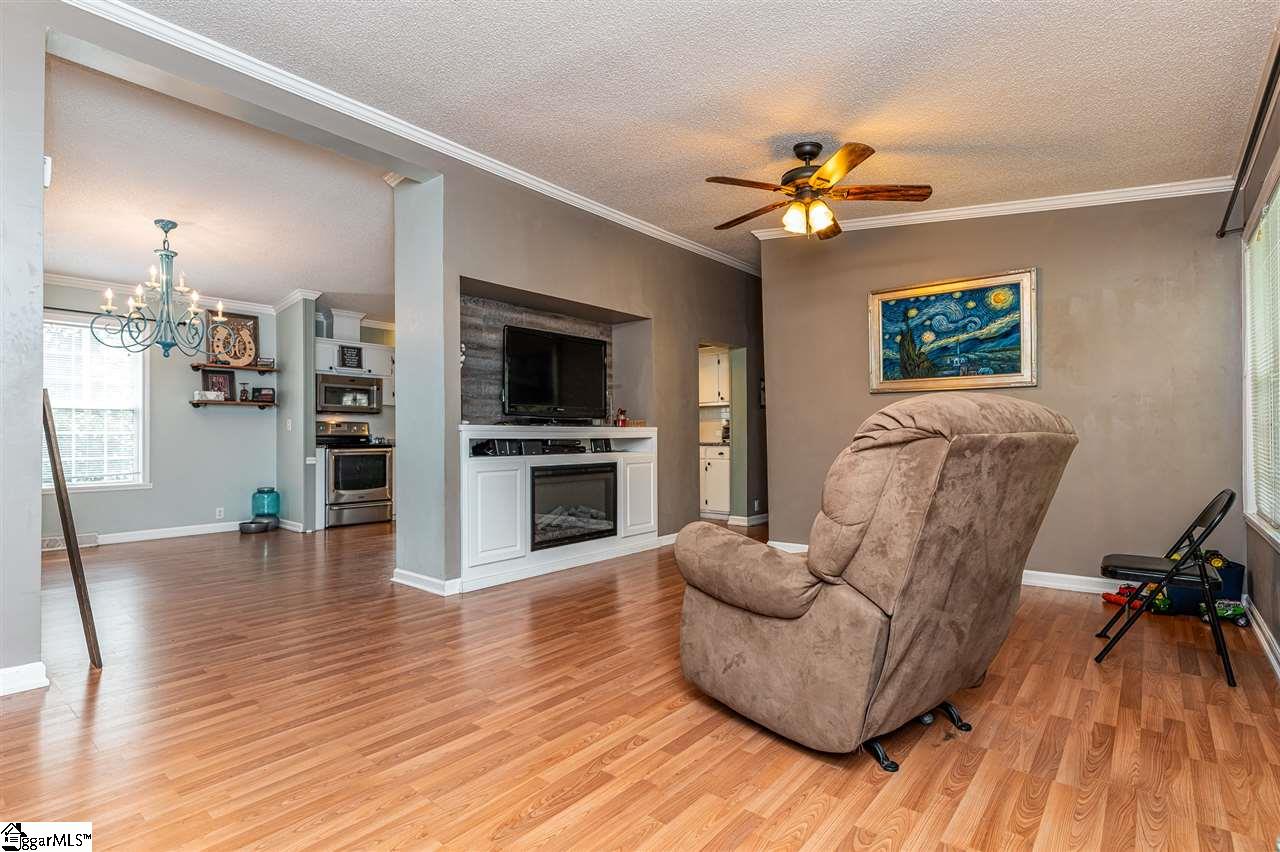 221 Reeves Road Honea Path, SC 29654 - Photo 4 of 28