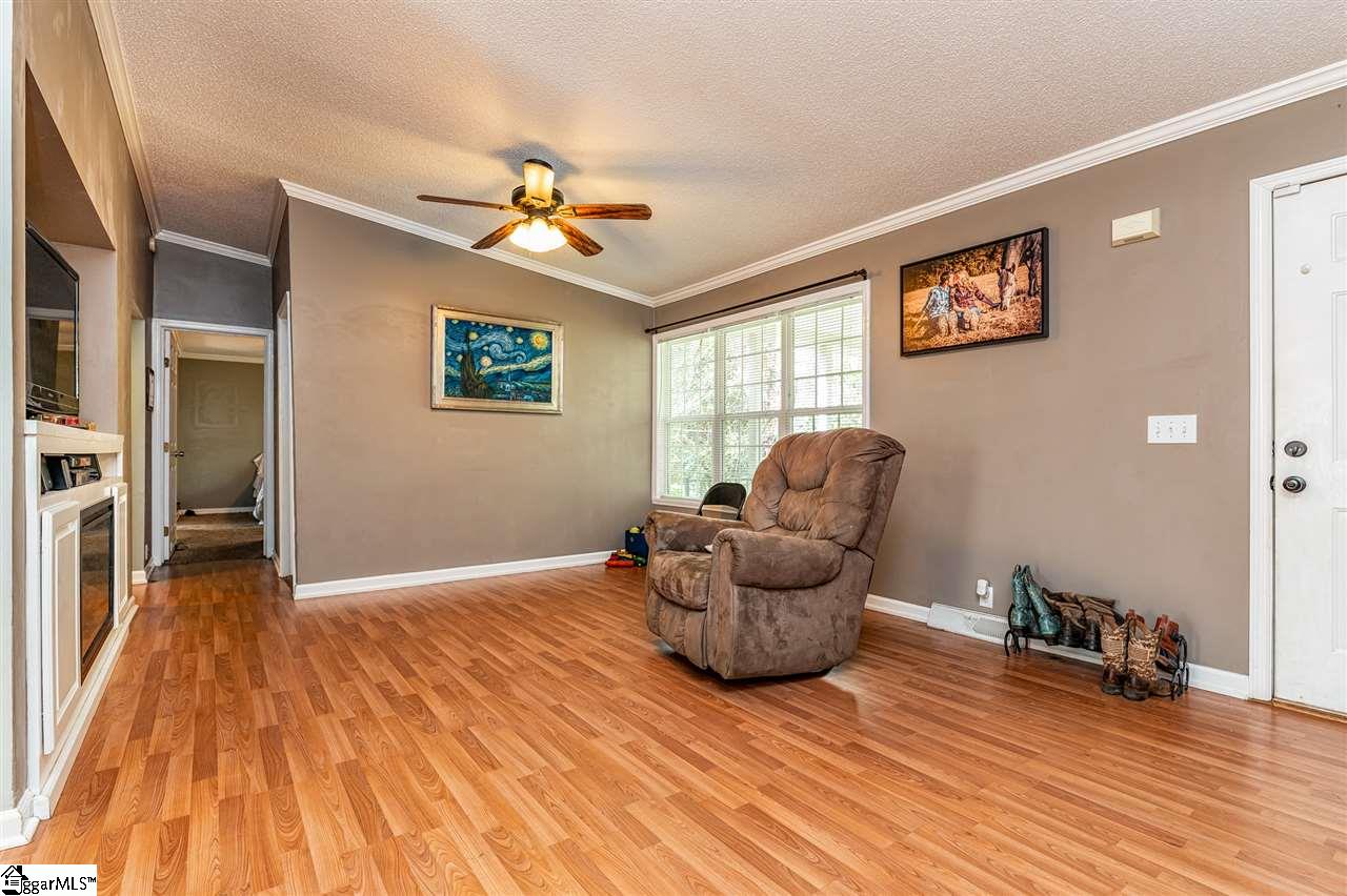 221 Reeves Road Honea Path, SC 29654 - Photo 5 of 28