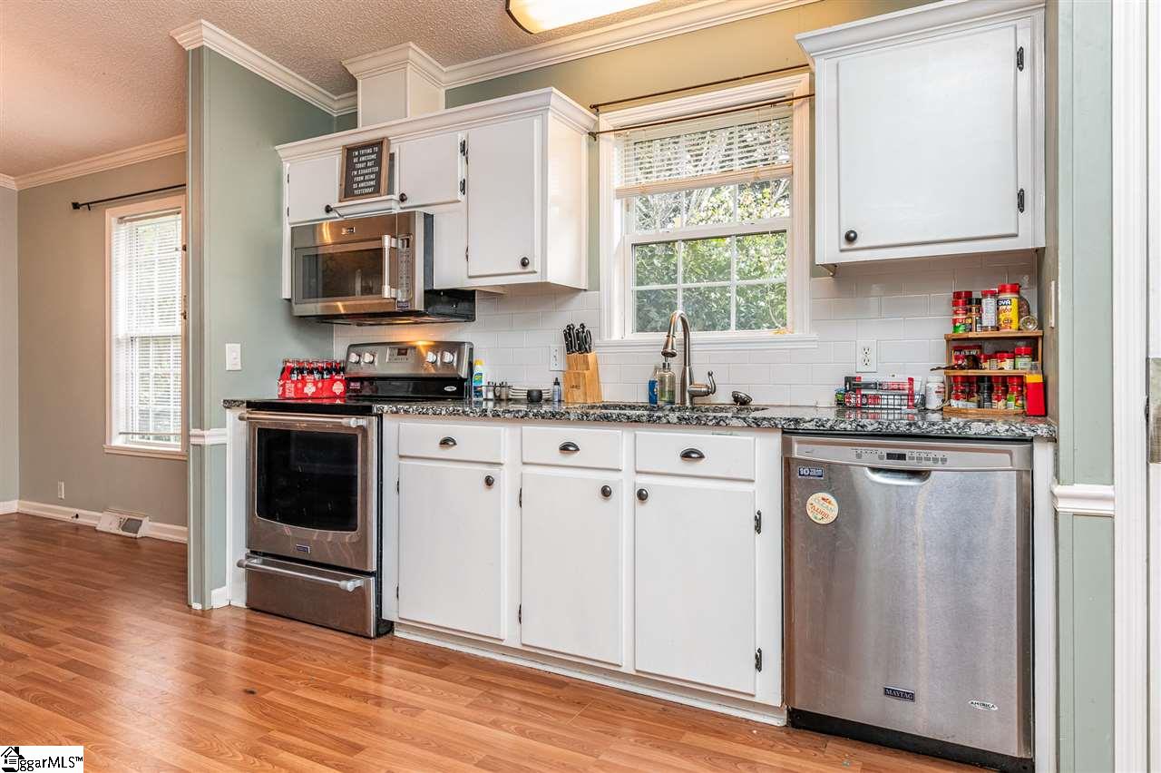 221 Reeves Road Honea Path, SC 29654 - Photo 10 of 28
