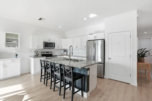 $360,000 | 1068 East Bass Court, LaBelle, FL 33935