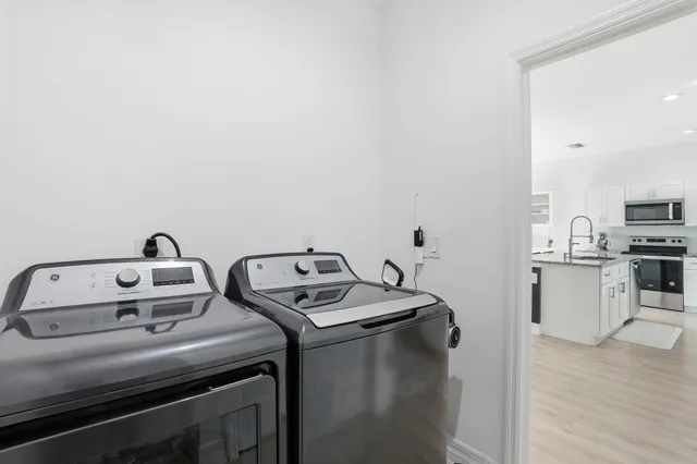 $360,000 | 1068 East Bass Court, LaBelle, FL 33935