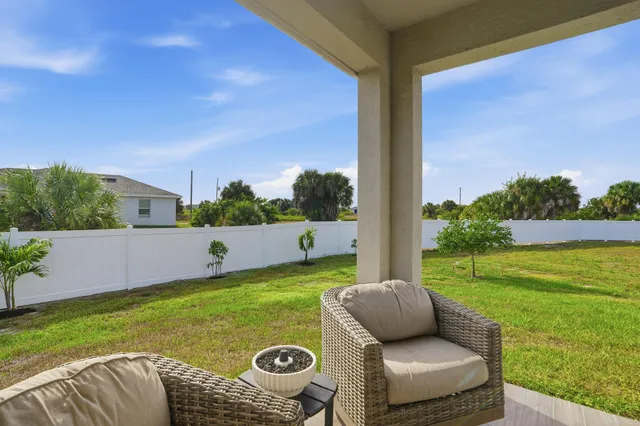 $360,000 | 1068 East Bass Court, LaBelle, FL 33935