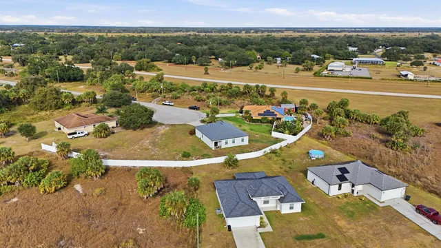 $360,000 | 1068 East Bass Court, LaBelle, FL 33935