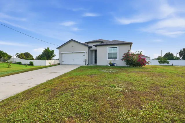 $360,000 | 1068 East Bass Court, LaBelle, FL 33935