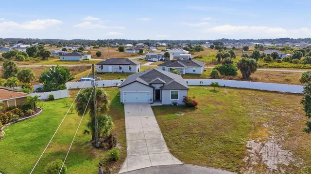$360,000 | 1068 East Bass Court, LaBelle, FL 33935