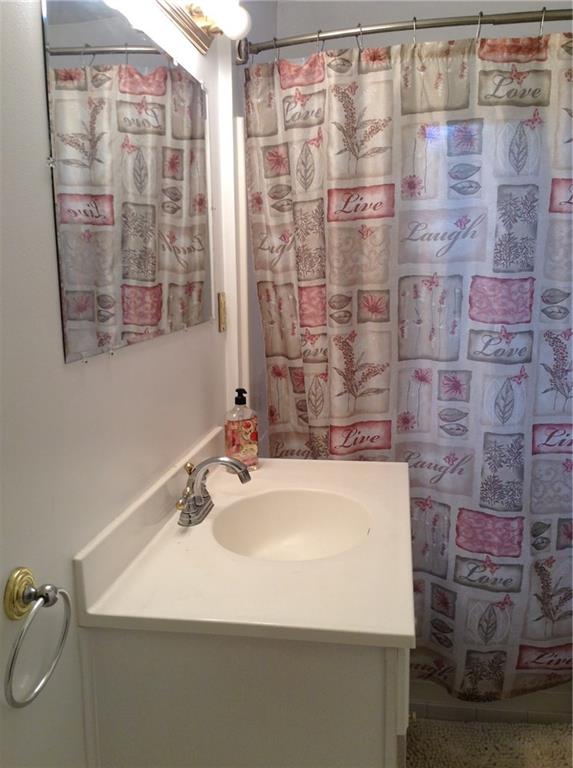 169 Foxwood Road Coraopolis, PA 15108 - Photo 8 of 13