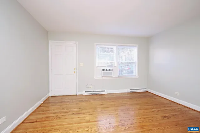 $1,245 | 2114 Ivy Road, Unit 7, Charlottesville, VA 22903