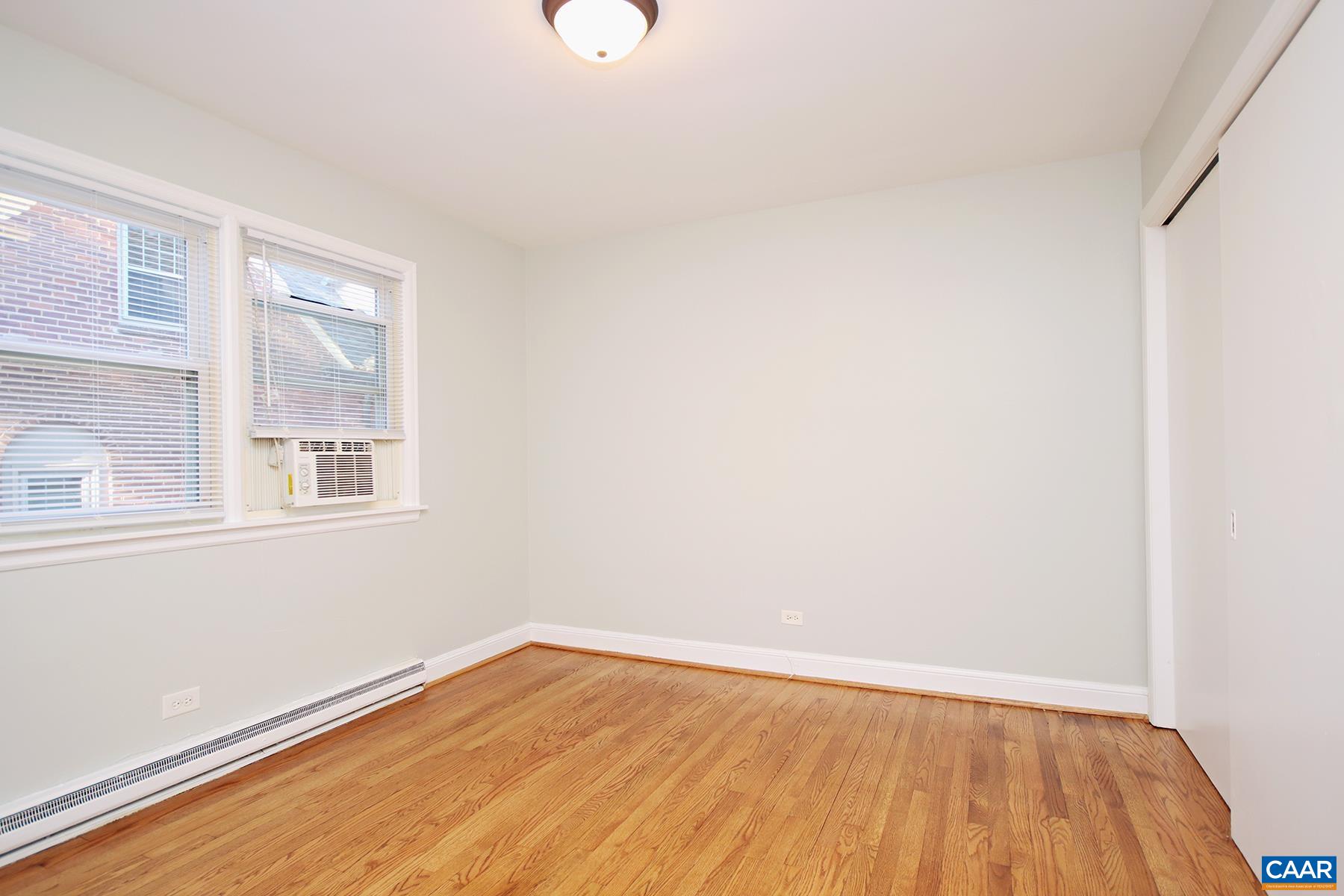 2114 Ivy Road, Unit 7 Charlottesville, VA 22903 - Photo 7 of 9