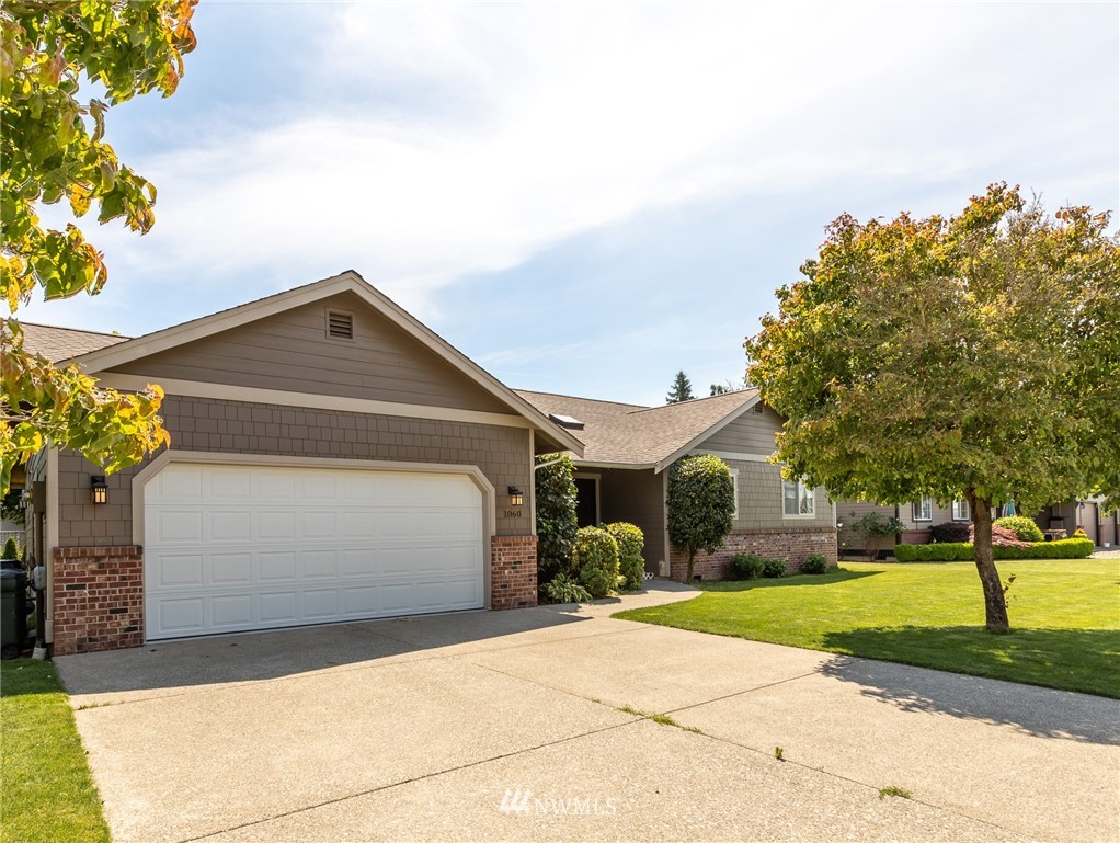 1060 Ridgeway Drive Lynden, WA 98264 - Photo 2 of 18 Gallery Image 2