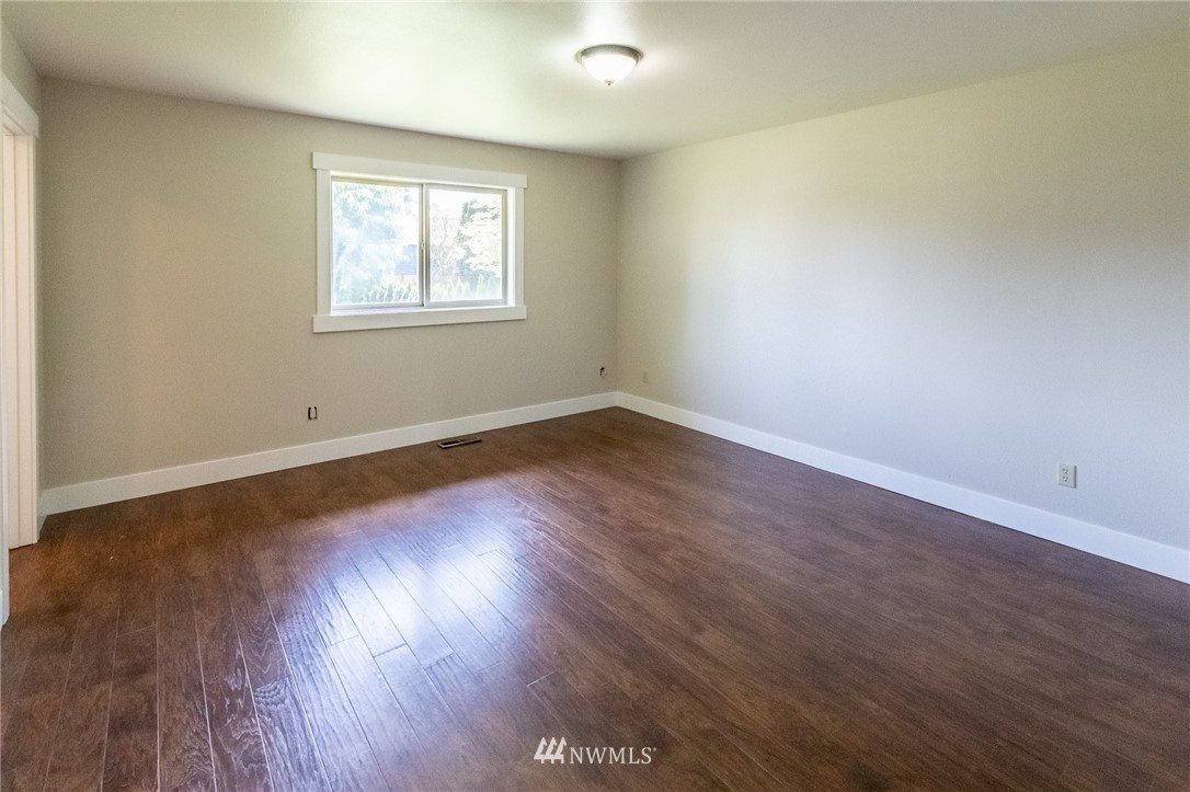 1060 Ridgeway Drive Lynden, WA 98264 - Photo 11 of 18 Gallery Image 11