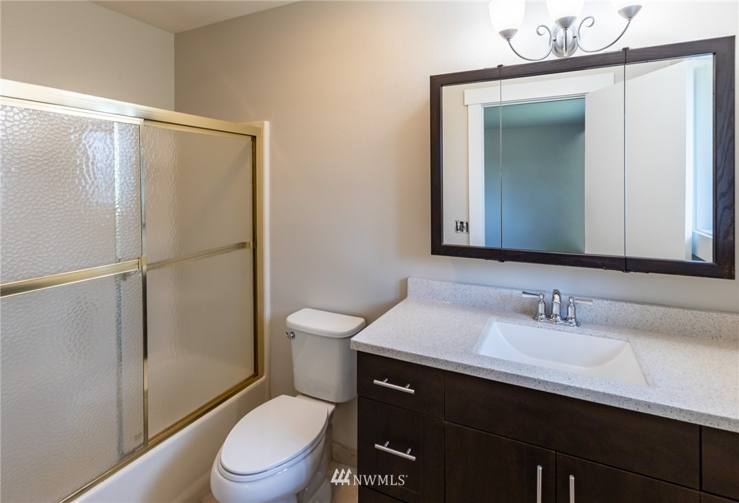 1060 Ridgeway Drive Lynden, WA 98264 - Photo 10 of 18 Gallery Image 10