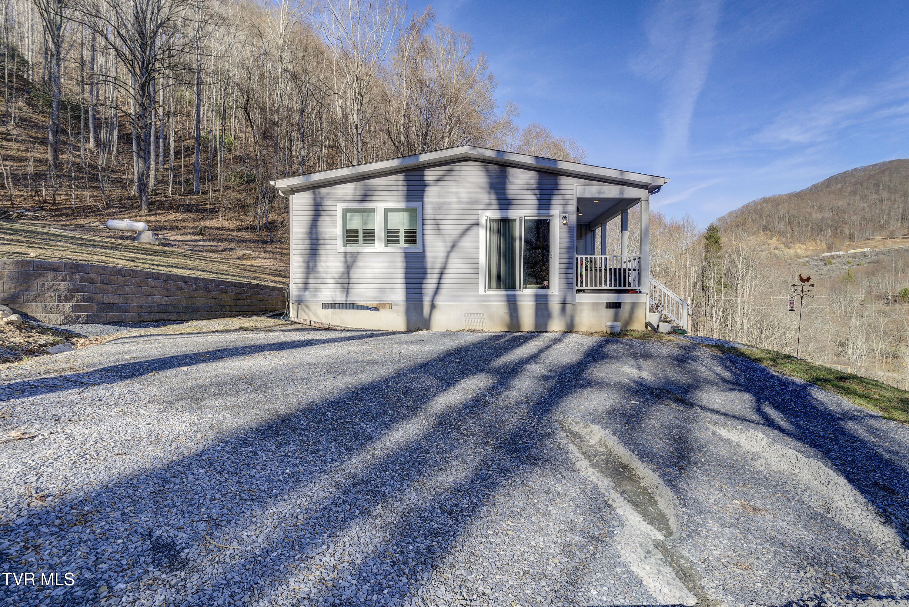 406 Mathis Road Flag Pond, TN 37657 - Photo 42 of 79 Mathis-53