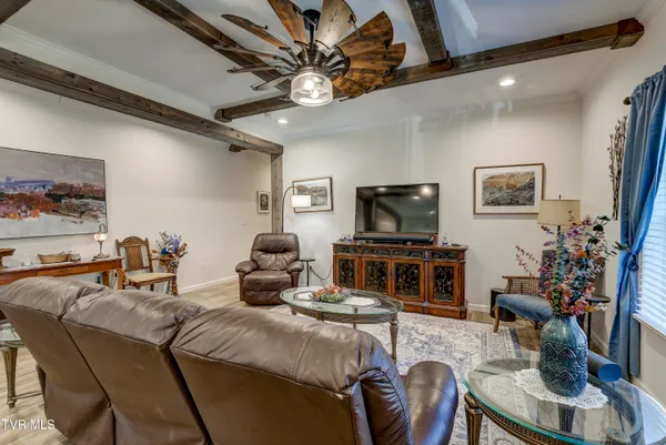 $465,000 | 406 Mathis Road, Flag Pond, TN 37657