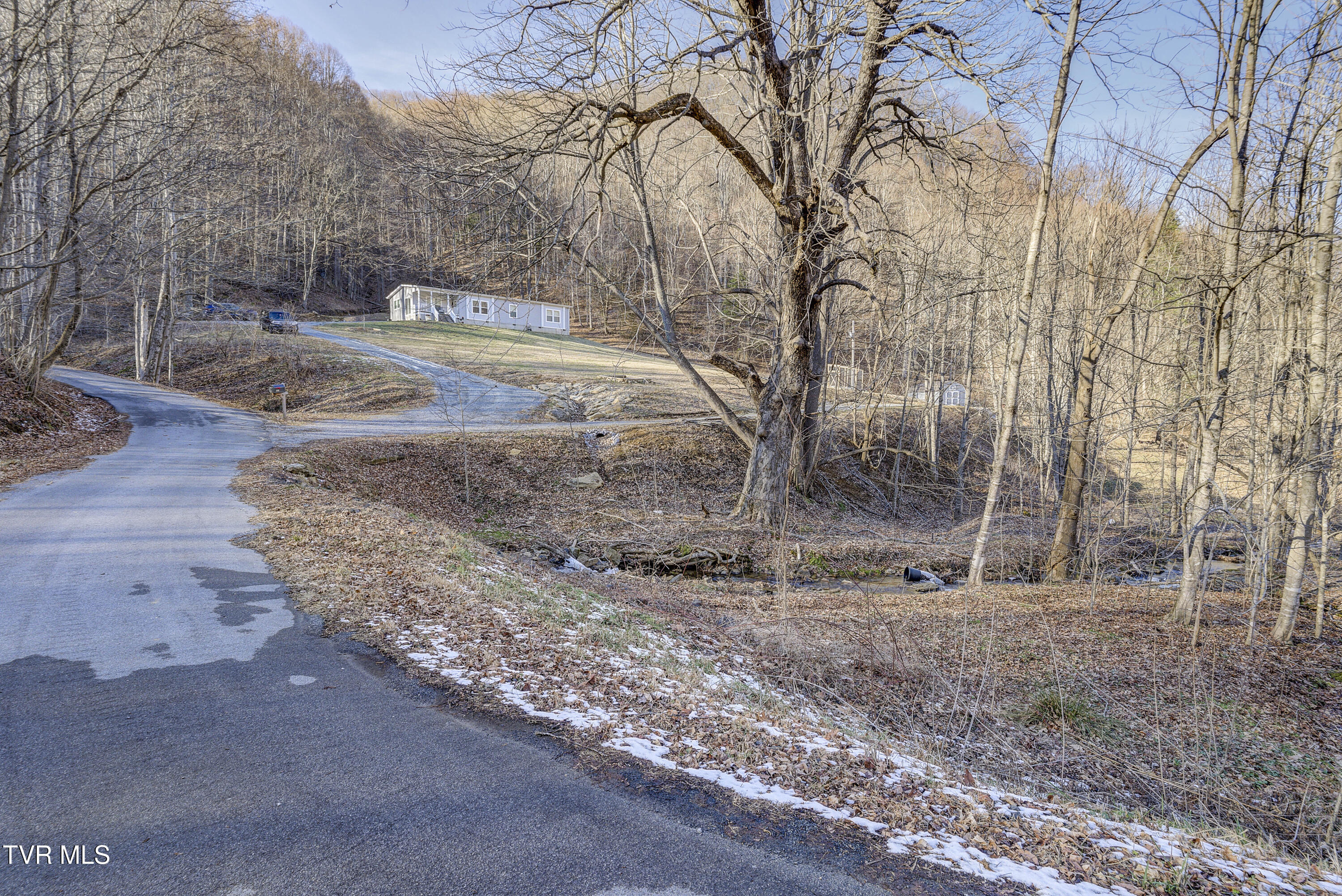 406 Mathis Road Flag Pond, TN 37657 - Photo 65 of 79 Mathis-76