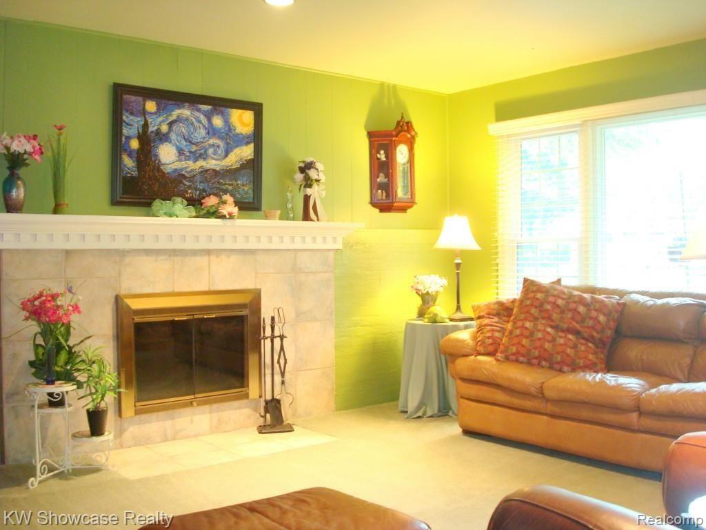 32363 Baintree Road Farmington Hills, MI 48334 - Photo 19 of 33