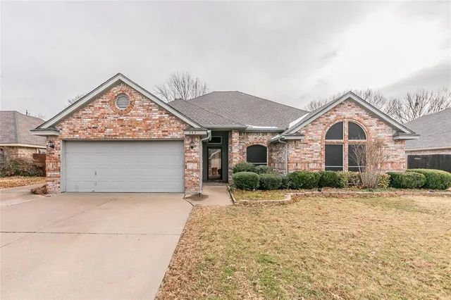 $2,750 | 344 College Street South, Keller, TX 76248