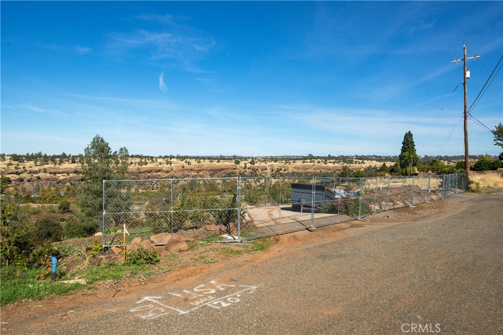 1437 Rim Rock Drive Chico, CA 95928 - Photo 2 of 21 a view of a city