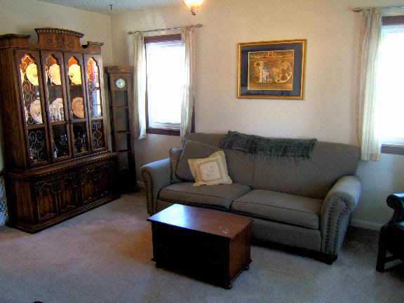 63 Chase Road Columbus, OH 43214 - Photo 2 of 5 Gallery Image 2