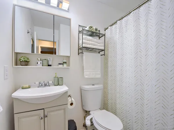 $445,000 | 4570 South Kalispell Way, Aurora, CO 80015