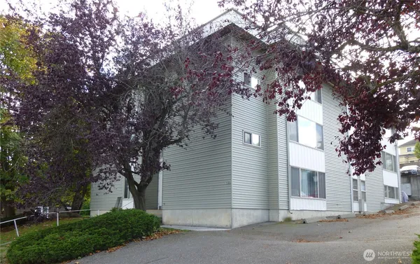 $1,400 | 3326 Lombard Avenue, Unit 1, Everett, WA 98201