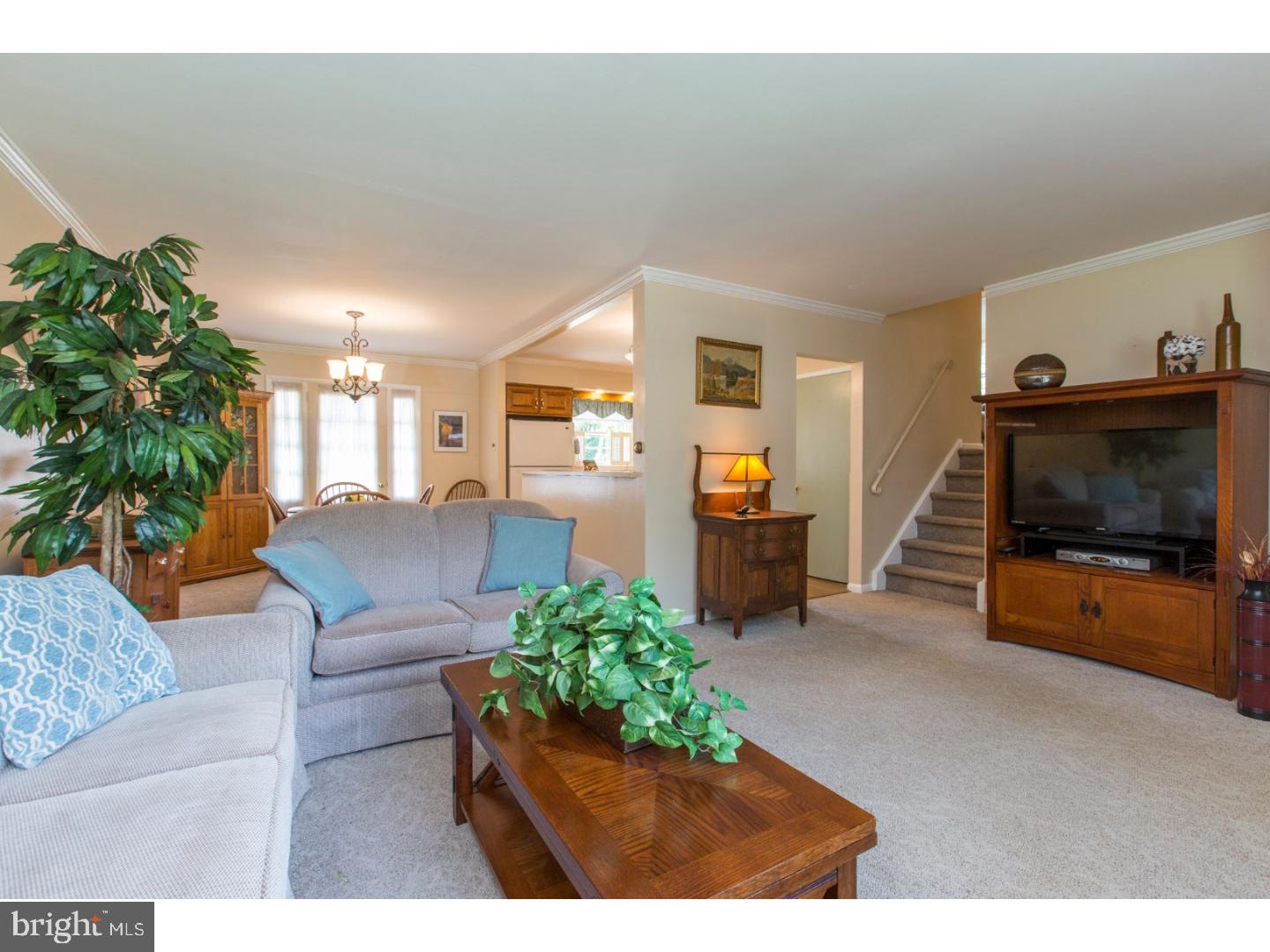 216 Surrey Road Chalfont, PA 18914 - Photo 3 of 25 Living Room