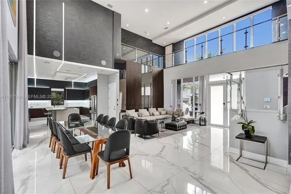$2,680,000 | 10223 Northwest 75th Terrace, Doral, FL 33178