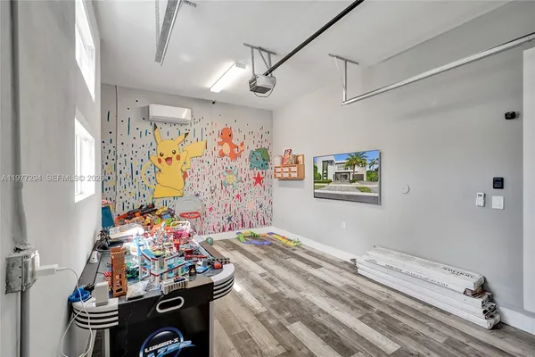 $2,680,000 | 10223 Northwest 75th Terrace, Doral, FL 33178