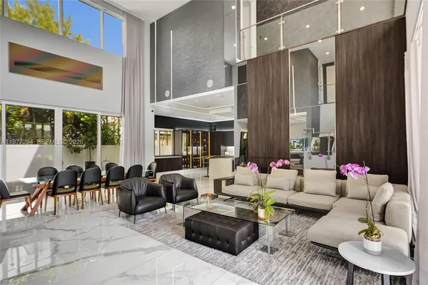 $2,680,000 | 10223 Northwest 75th Terrace, Doral, FL 33178