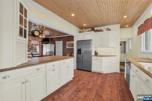 $849,900 | 265 Little Falls Road, Cedar Grove, NJ 07009