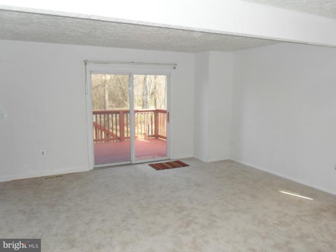 329 Redbud Road Edgewood, MD 21040 - Photo 8 of 15 Living Room