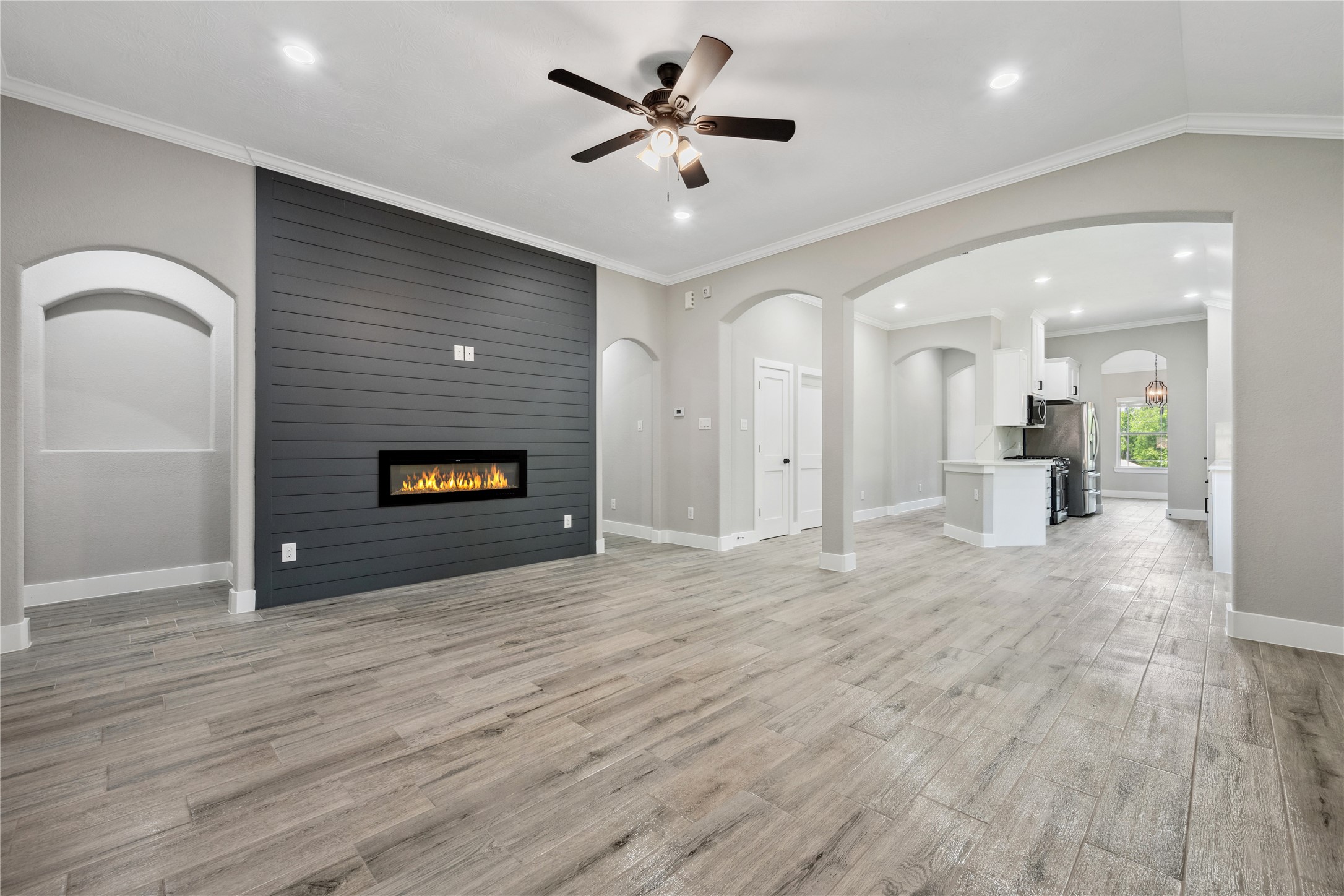 139 Popular Street Onalaska, TX 77360 - Photo 9 of 27