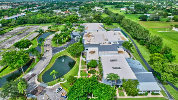 $2,500 | 6866 Huntington Lane, Unit 806, Delray Beach, FL 33446