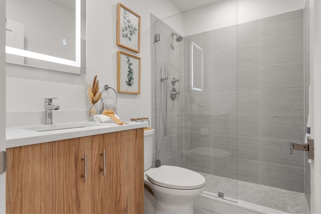6 Gen Devine Way, Unit 1 Boston, MA 02127 - Photo 16 of 36