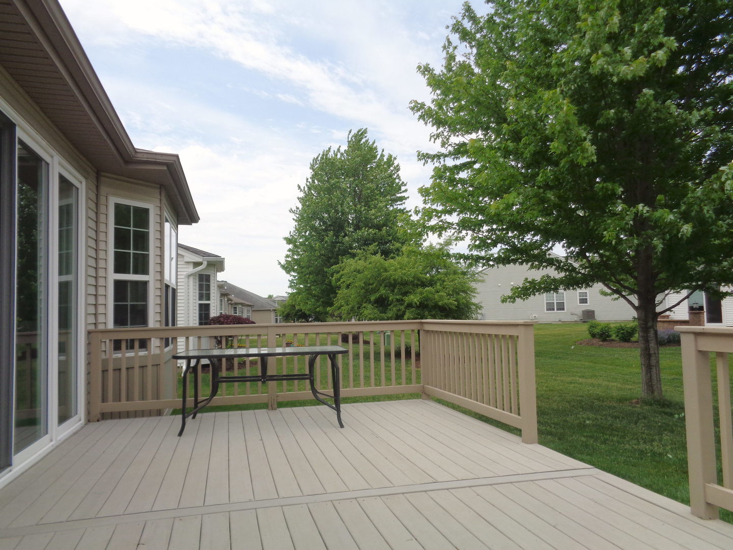 2504 Edgewater Drive Elgin, IL 60124 - Photo 20 of 29