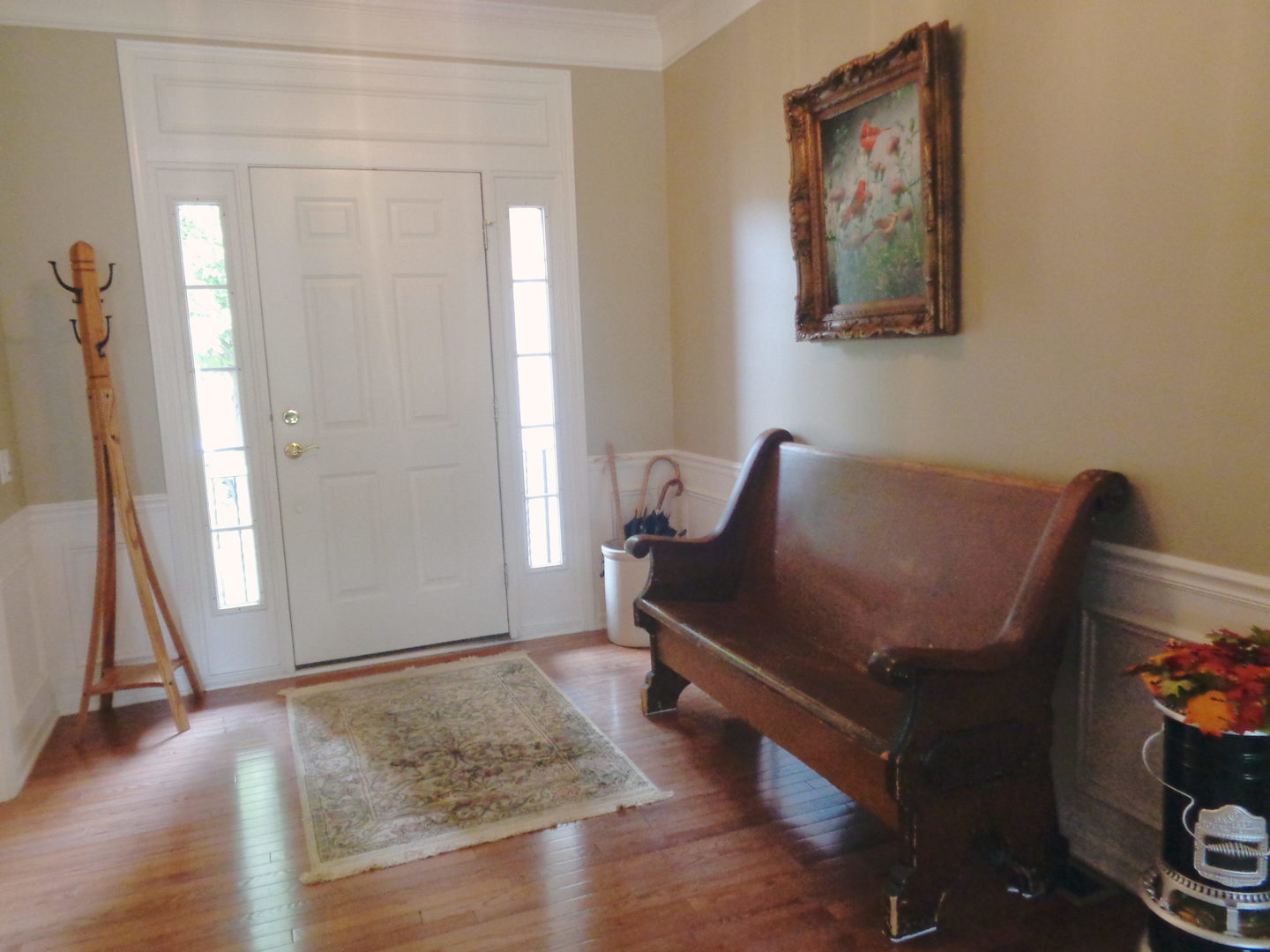 2504 Edgewater Drive Elgin, IL 60124 - Photo 3 of 29