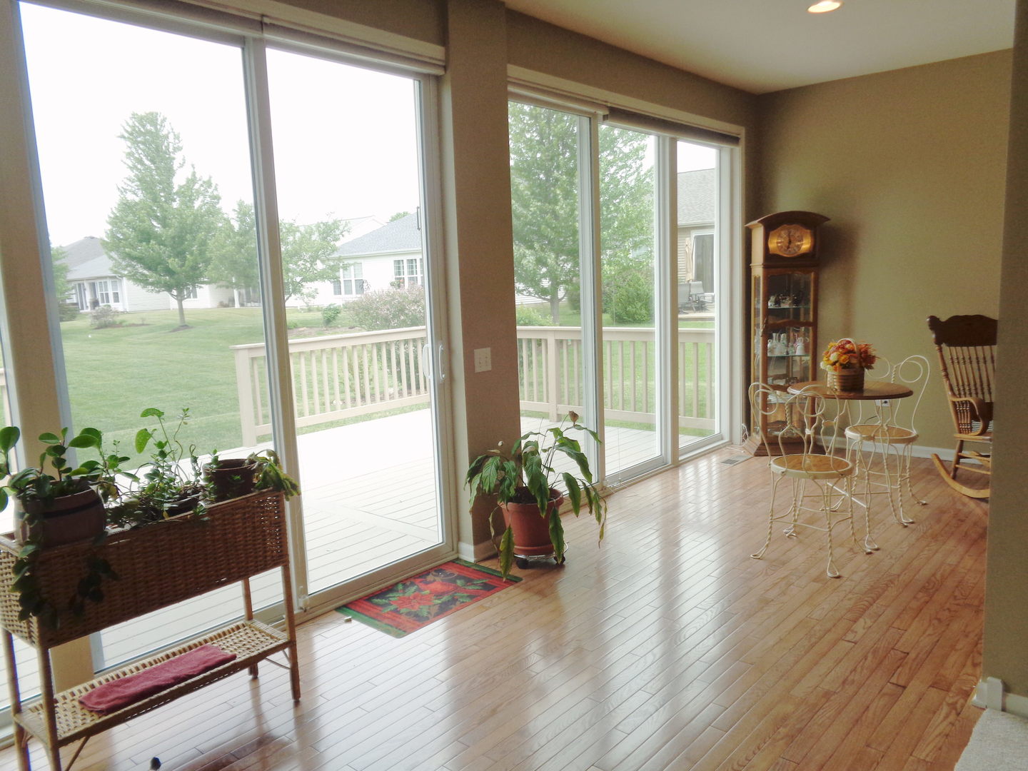 2504 Edgewater Drive Elgin, IL 60124 - Photo 9 of 29