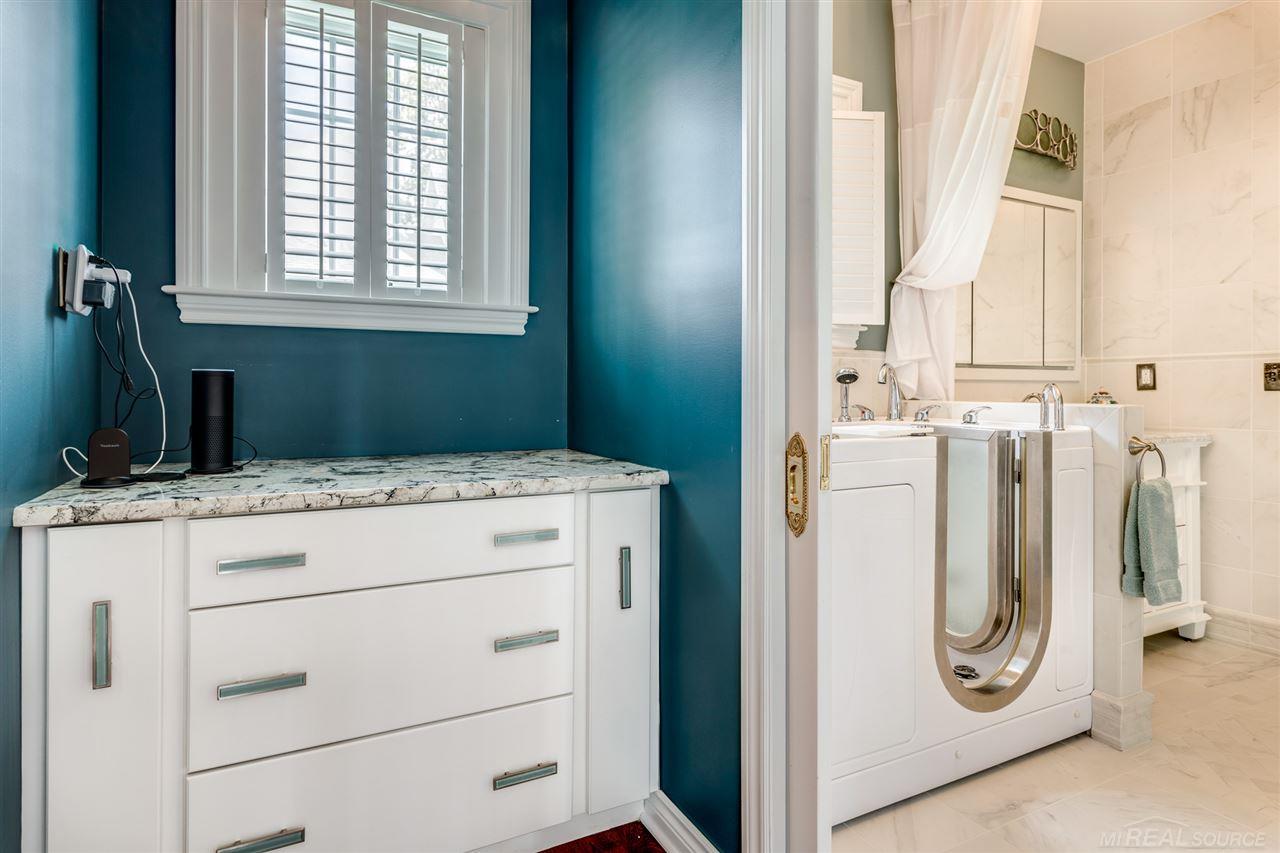 116 Sanilac Road Sandusky, MI 48471 - Photo 74 of 99 Spacious Bath