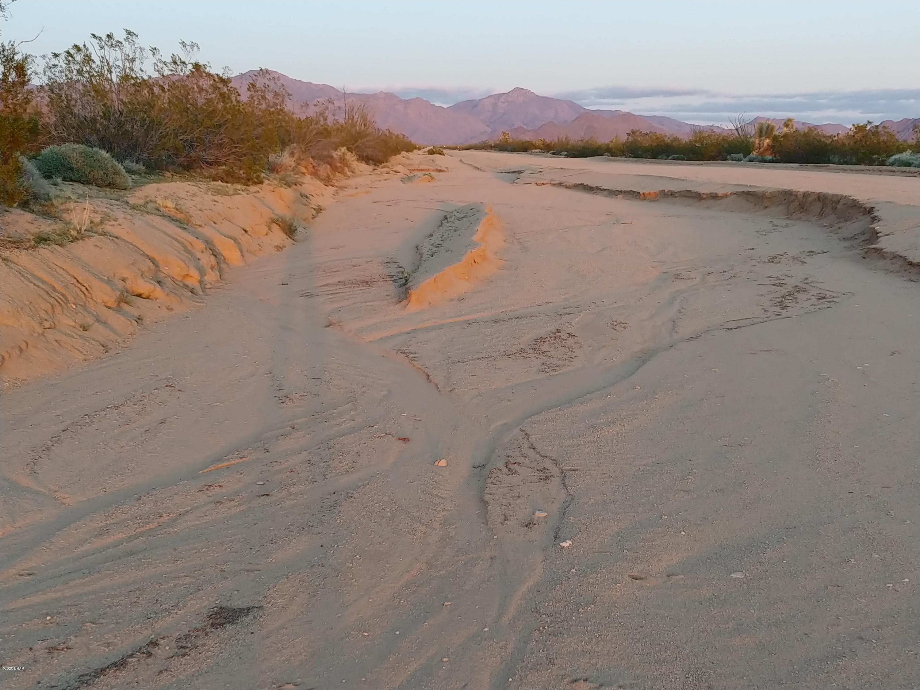 998 South Lone Ranger Road Yucca, AZ 86438 - Photo 24 of 32 0308201834e