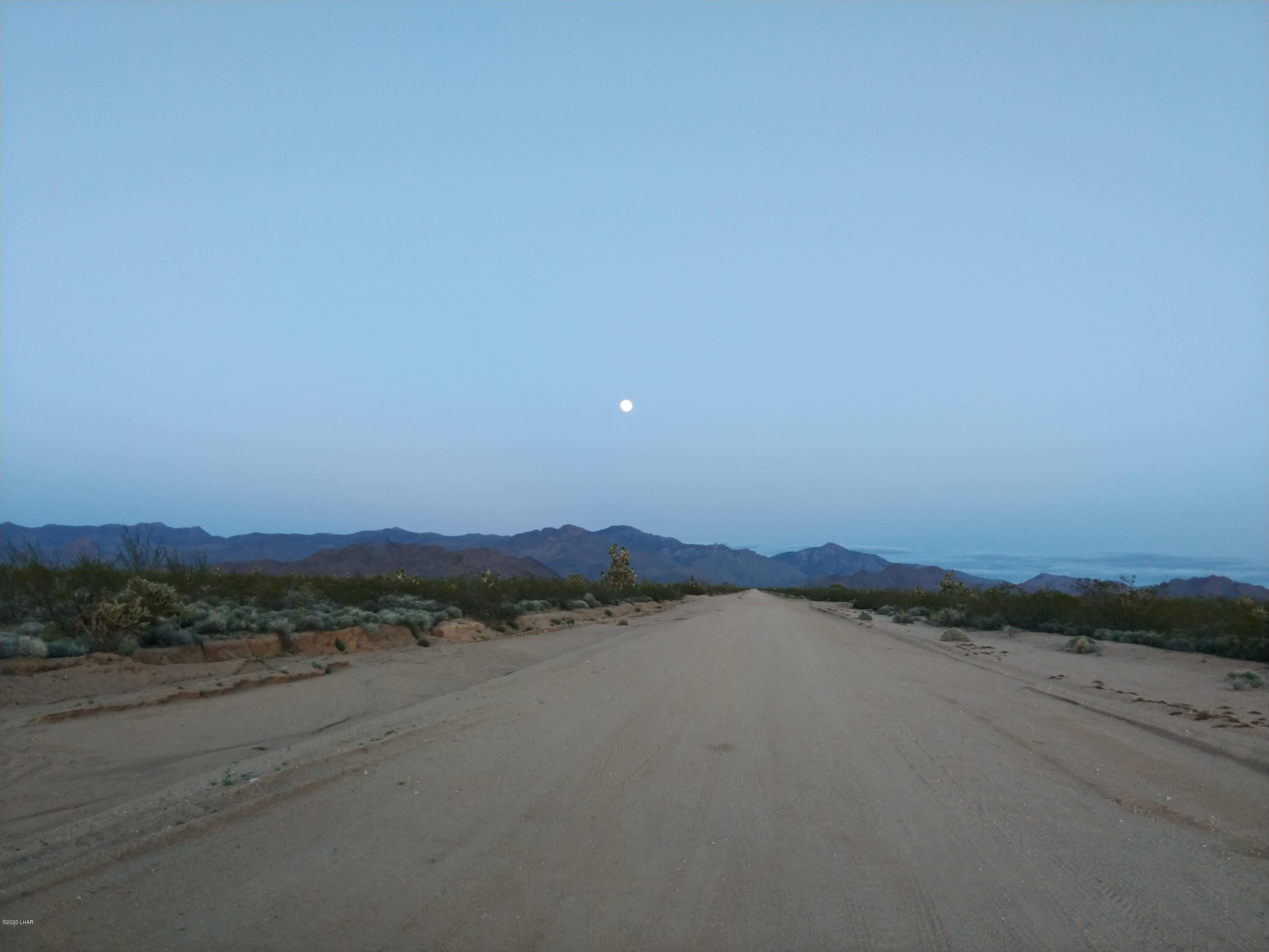 998 South Lone Ranger Road Yucca, AZ 86438 - Photo 32 of 32 0308201841a