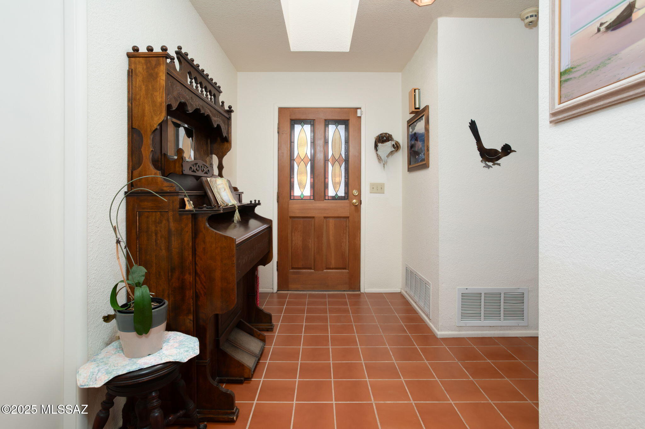 1147 Pedro Court Rio Rico, AZ 85648 - Photo 7 of 42 Gallery Image 7