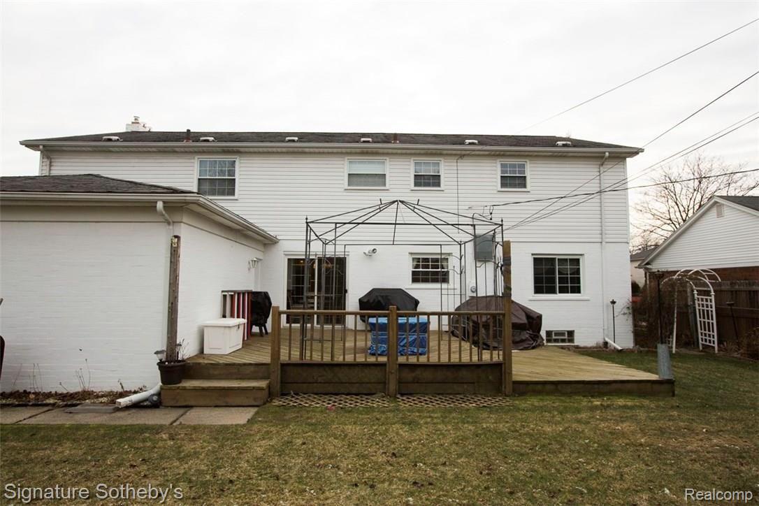 622 Canterbury Road Grosse Pointe, MI 48236 - Photo 48 of 54 Mike_Popso_Sotheby's_Grosse_Pointe-61.jpg