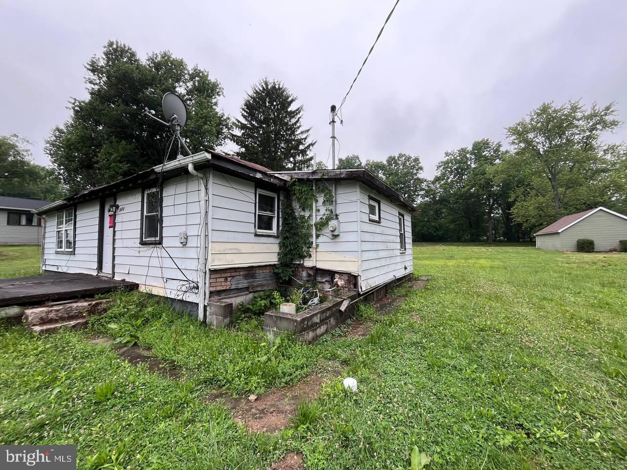 132 Thomas Road New Castle, PA 16101 - Photo 48 of 51