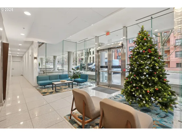 $245,000 | 1500 Southwest 11th Avenue, Unit 1005, Portland, OR 97201