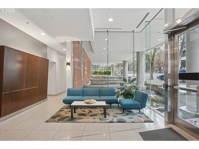 $245,000 | 1500 Southwest 11th Avenue, Unit 1005, Portland, OR 97201