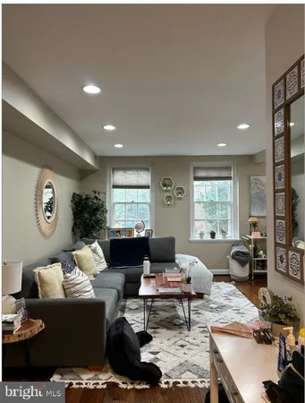 $2,350 | 3856 Porter Street Northwest, Unit D370, Washington, DC 20016
