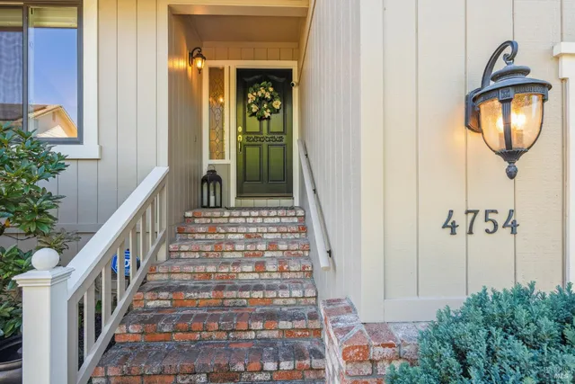 $1,490,000 | 4754 Wild Meadow Reach, Santa Rosa, CA 95405