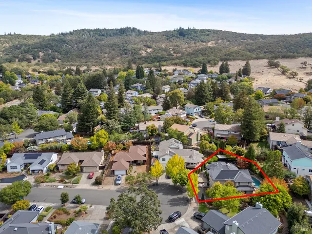 $1,490,000 | 4754 Wild Meadow Reach, Santa Rosa, CA 95405