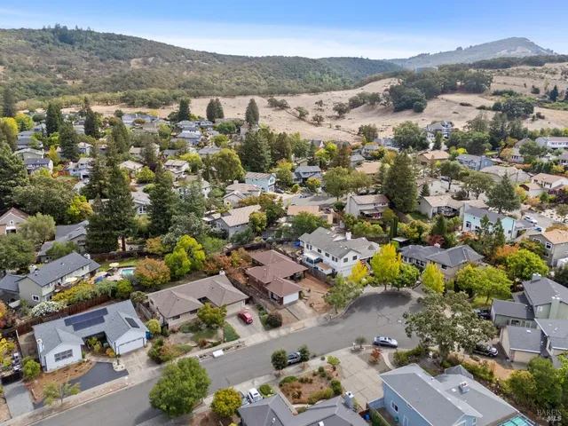 $1,490,000 | 4754 Wild Meadow Reach, Santa Rosa, CA 95405