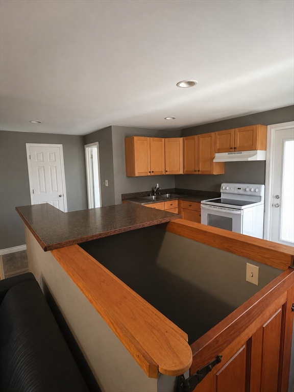 40 Ames Street Springfield, MA 01104 - Photo 7 of 14